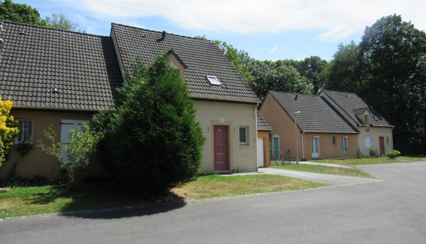 VILLAGE DES CHENES LA FERTE FRES