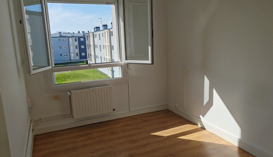 Appartement à LA FERTE MACE